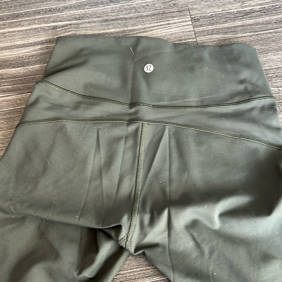 Lululemon In Movement Crop Leggings - Picture 6 of 6